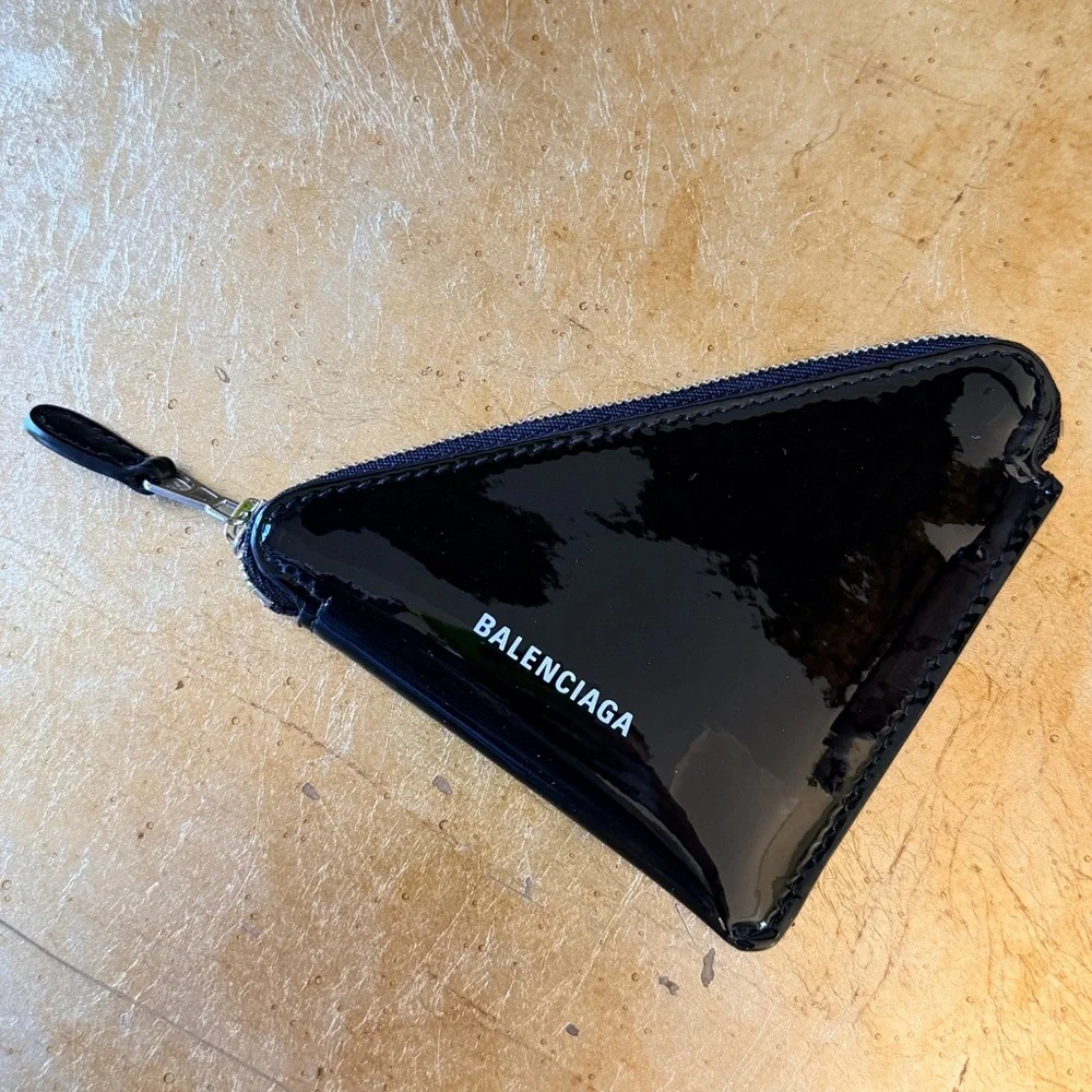 Balenciaga 🖤balenciaga🖤triangle patent